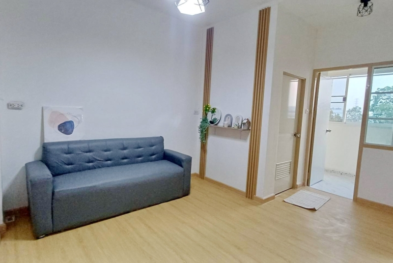 ขาย บ้านเอื้ออาทร พหลโยธิน กม. 44  รีโนเวทใหม่ ตึก 17 มี 2 ห้องนอน ใกล้ นิคมอุตสาหกรรมนวนคร